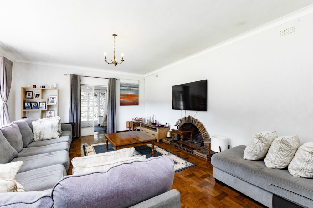 Double-storey house for sale in Alexandra Park, Zimbabwe - 3ZB1737405