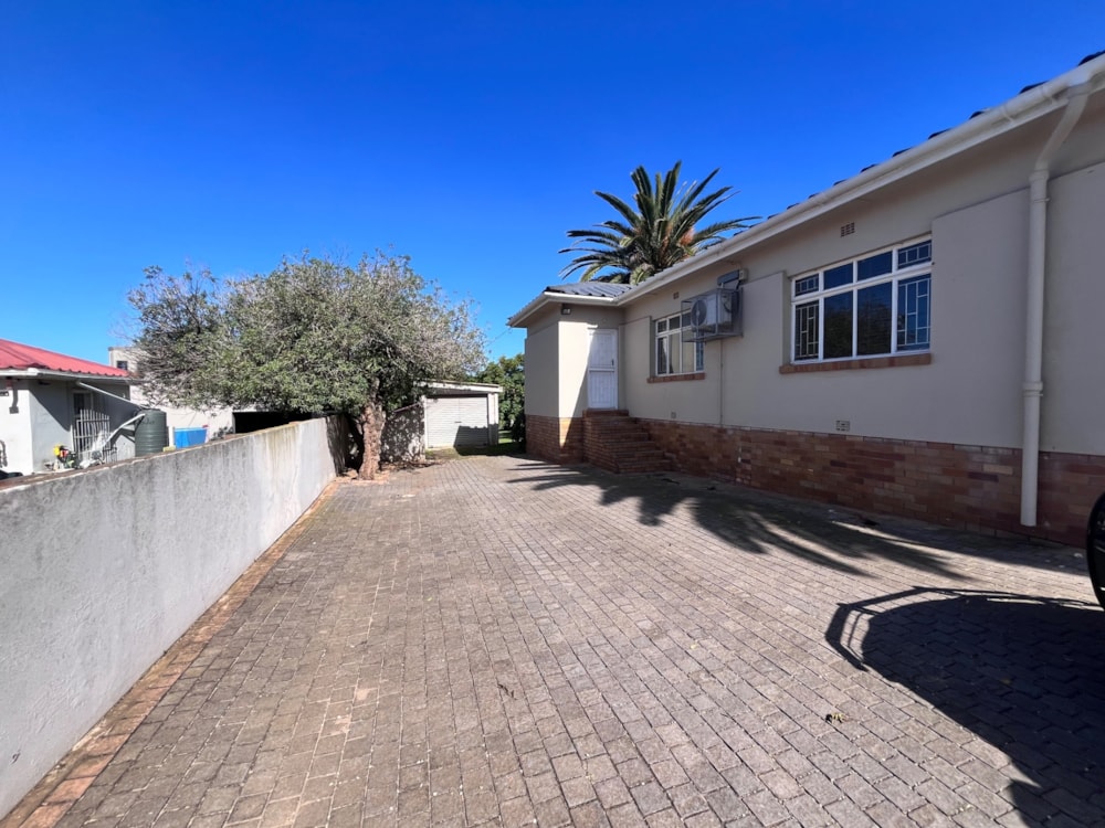 Commercial office for sale in Ou Dorp - 1JF1738289