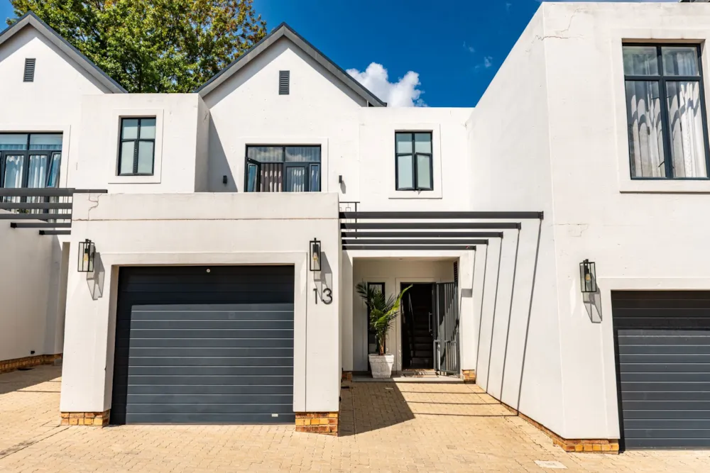 Townhouse for sale in Bryanston - HP1730659 Townhouse for sale in Bryanston - HP1730659
