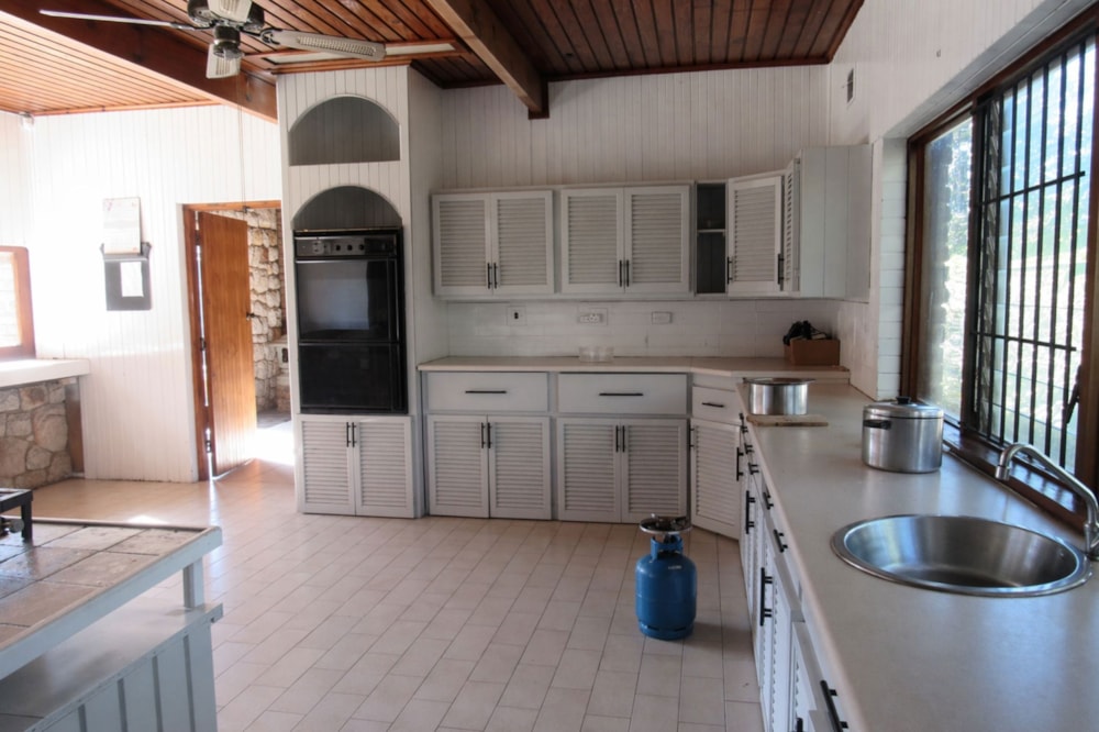 House for sale in Port Shepstone, Port Shepstone - 1PSH1737212