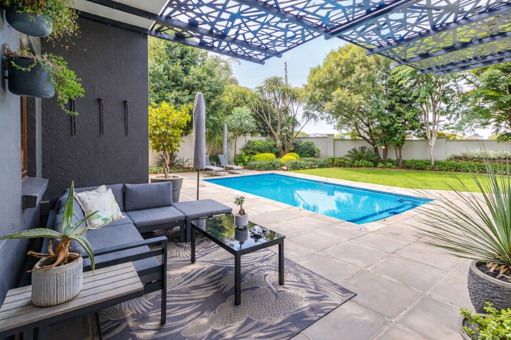 Security estate home for sale in Midstream Estate - CN1733681