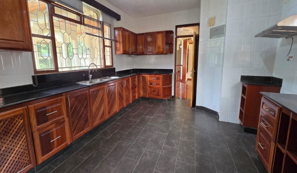 House for sale in Runda , Kenya - 3KE1736033