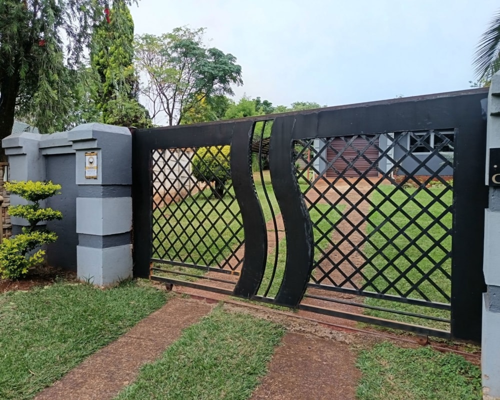 House for sale in Signal Hill, Newcastle - 1NW1737147