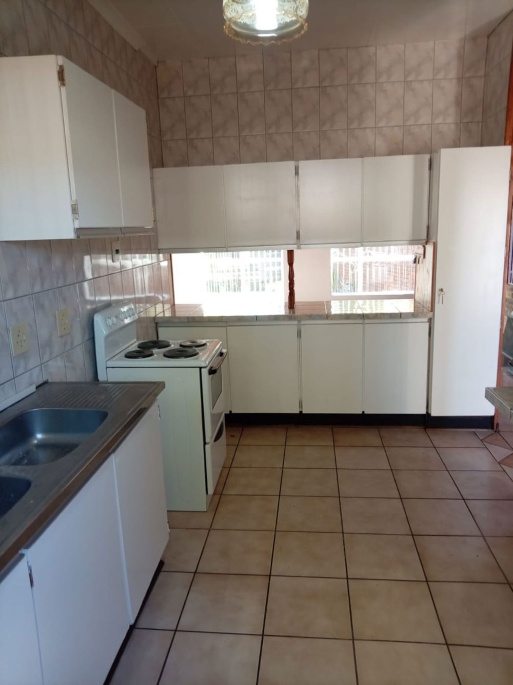 Security complex home for sale in Morelig - 1BTH1733122