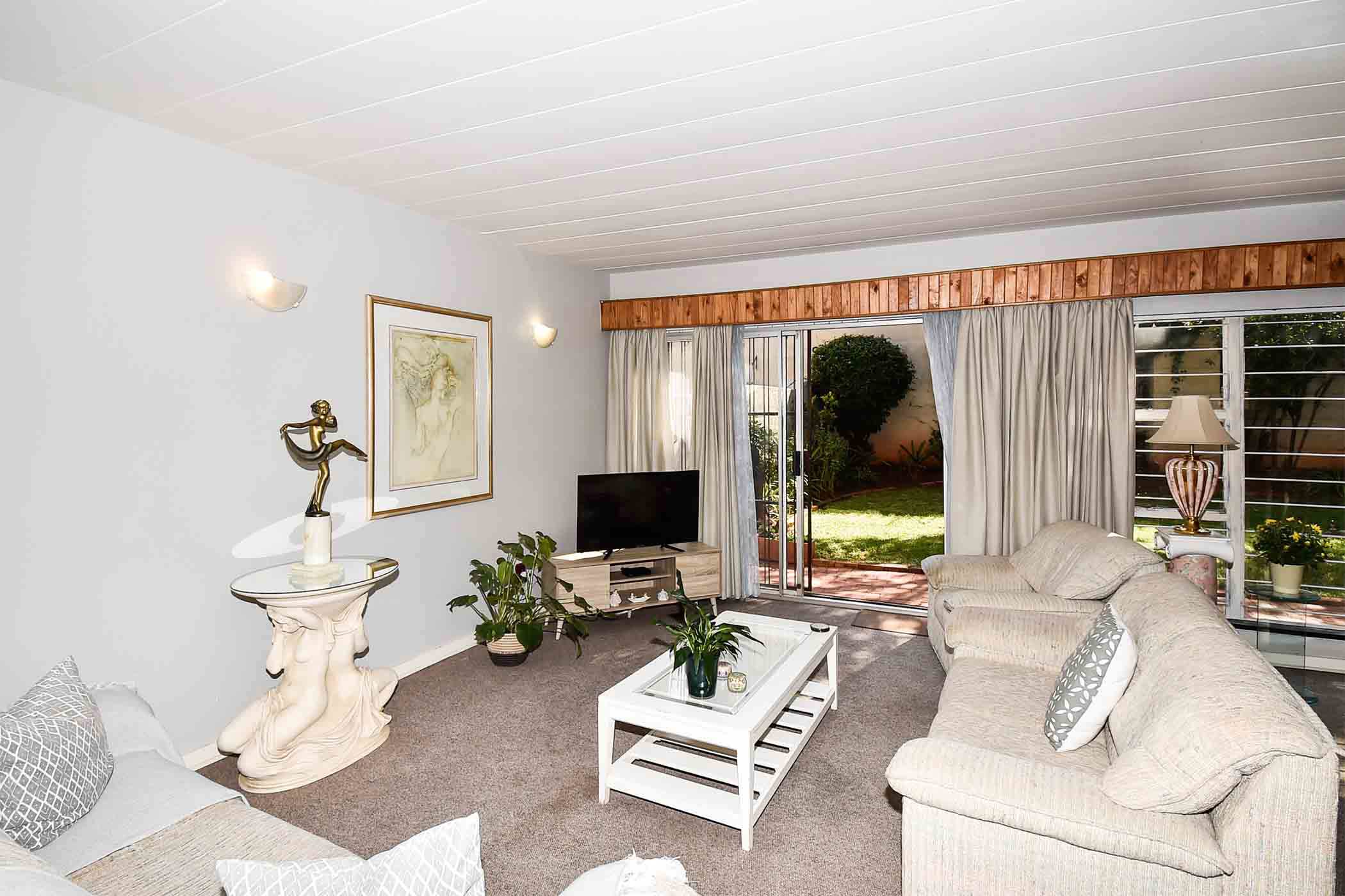 Townhouse for sale in Roodekrans - RAN1735167