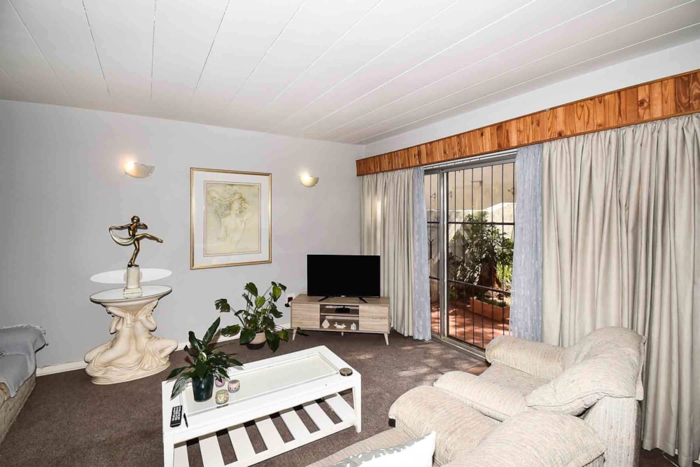 Townhouse for sale in Roodekrans - RAN1735167