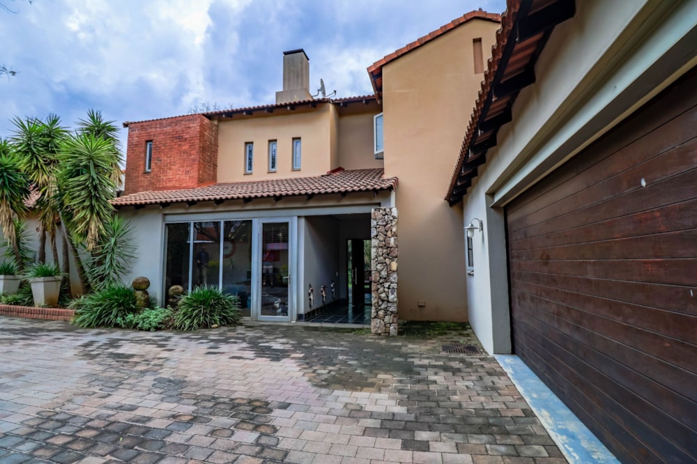 Security estate home for sale in Midstream Estate - CN1737554