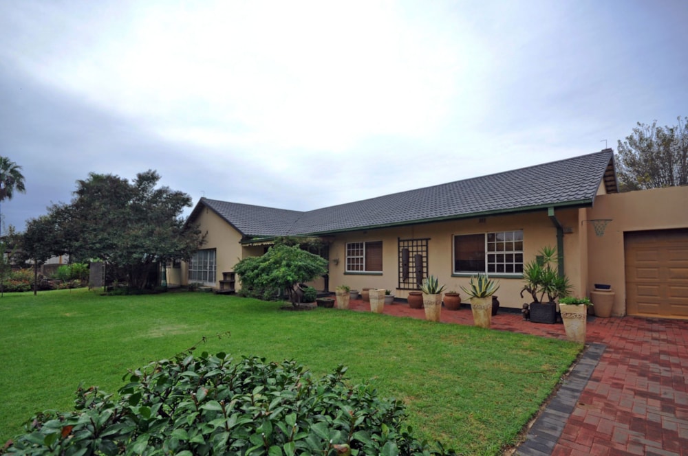 House for sale in Vanderbijlpark SE 2 - 1VT1732949