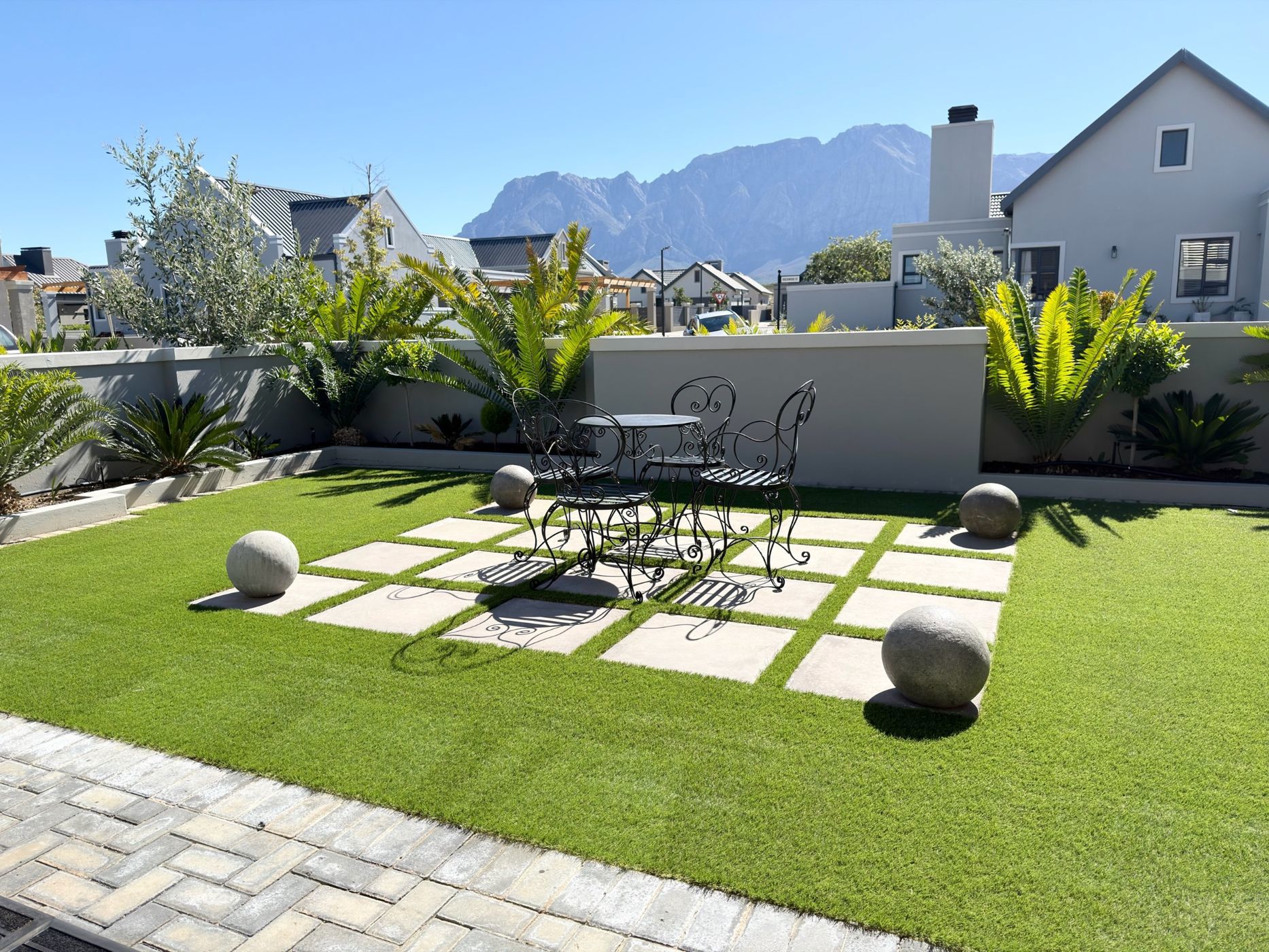 Double-storey house for sale in Altona - TK1738326