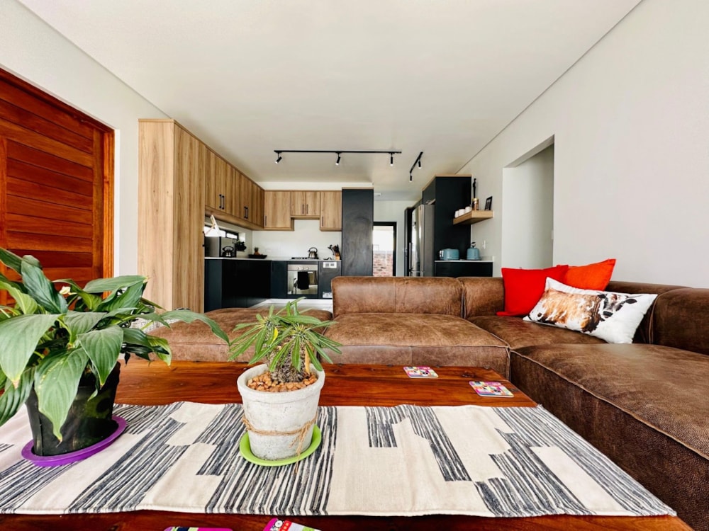 Townhouse for sale in Potchefstroom - 1PCH1736353