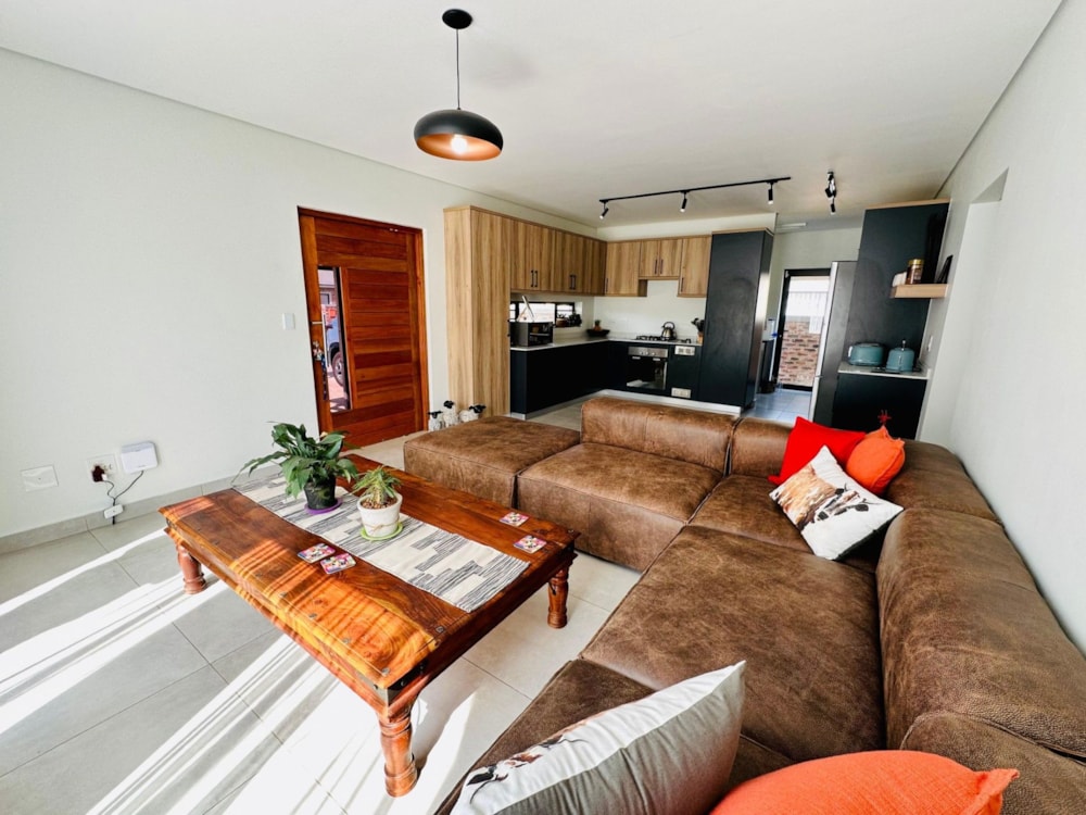 Townhouse for sale in Potchefstroom - 1PCH1736353