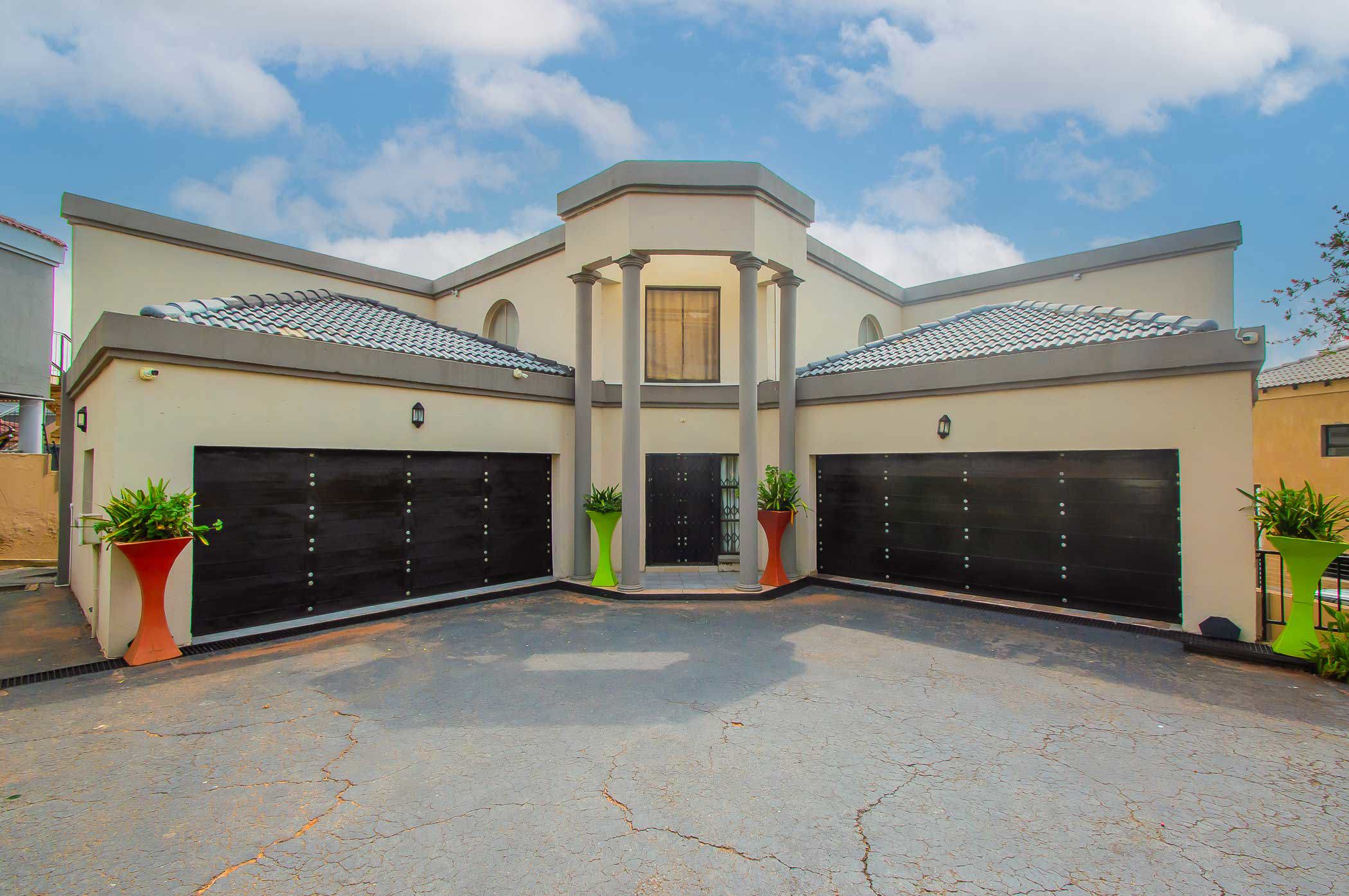 Double-storey house for sale in Noordheuwel - 1KR1736174