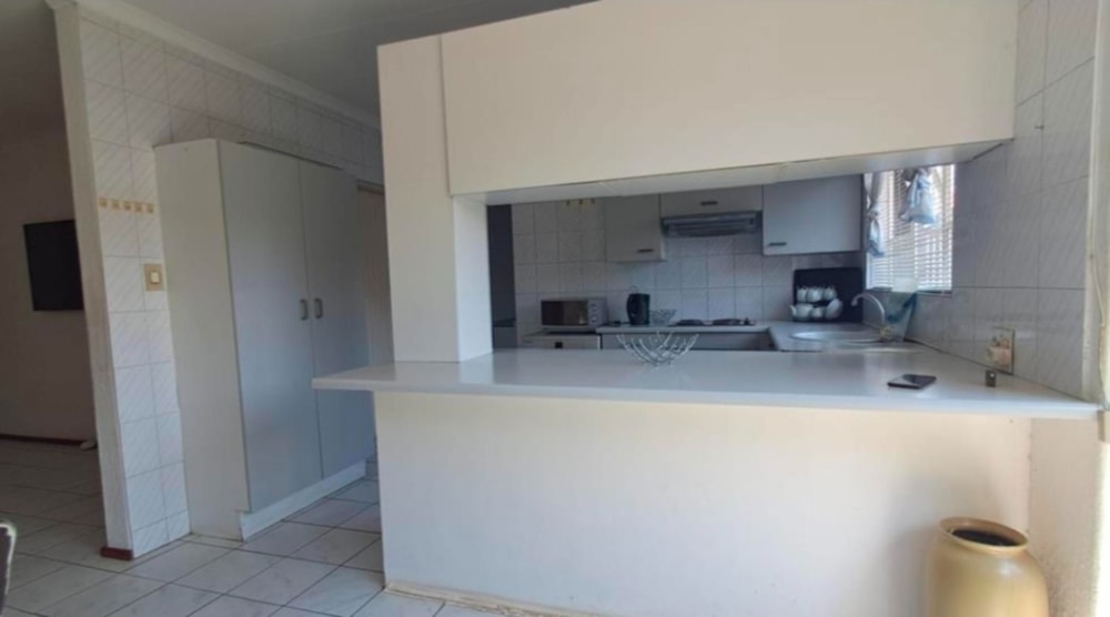 House for sale in Raceview - 1GV1734392