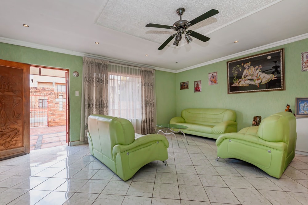 House for sale in Lenasia - 1GV1734785