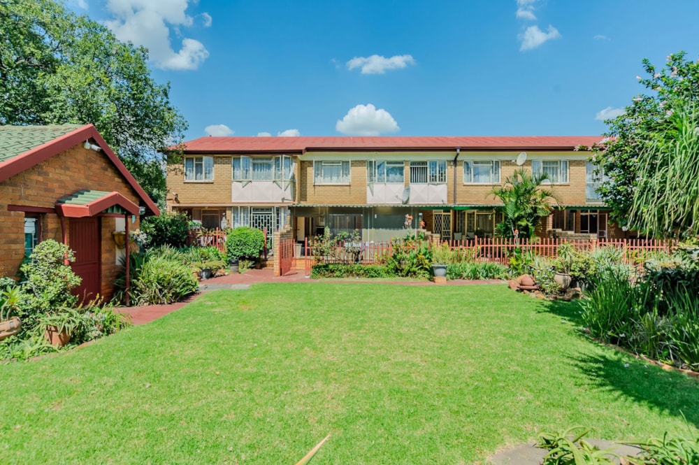 Townhouse for sale in Gezina, Pretoria North - PTM1735875