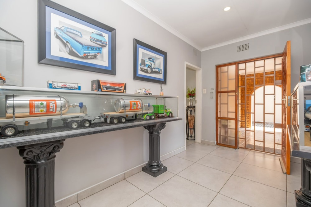 House for sale in Helikon Park - 1KR1736194