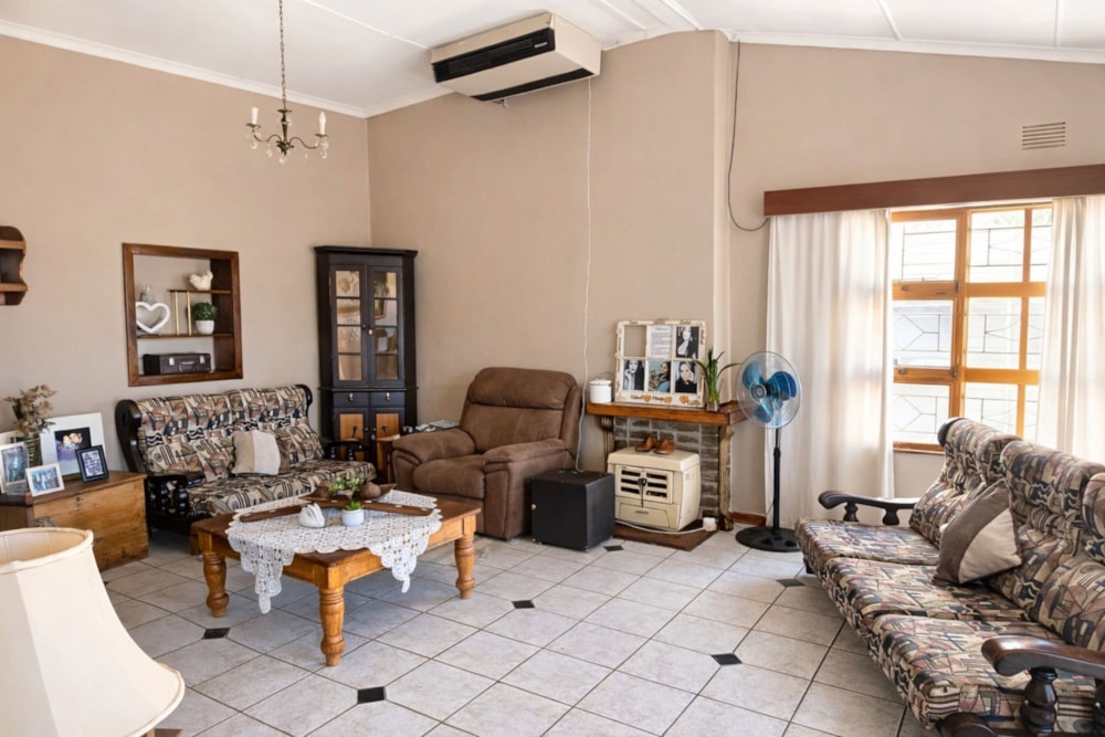 House for sale in Calitzdorp - 1OU1735122 House for sale in Calitzdorp - 1OU1735122