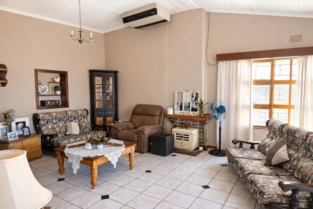 House for sale in Calitzdorp - 1OU1735122 House for sale in Calitzdorp - 1OU1735122