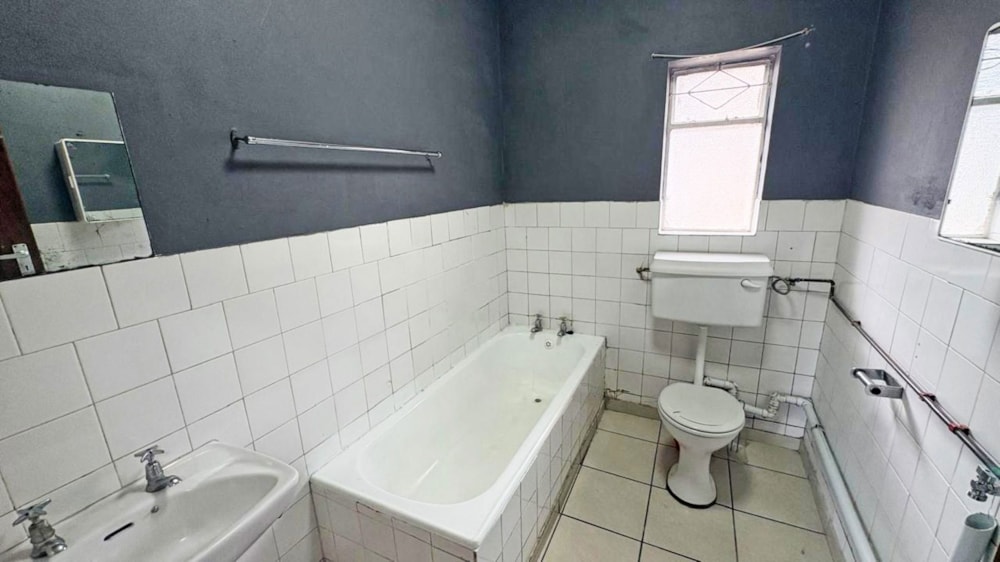 Apartment for sale in Sydenham, Port Elizabeth, Gqeberha - 1PLZ1735211 Apartment for sale in Sydenham, Port Elizabeth, Gqeberha - 1PLZ1735211