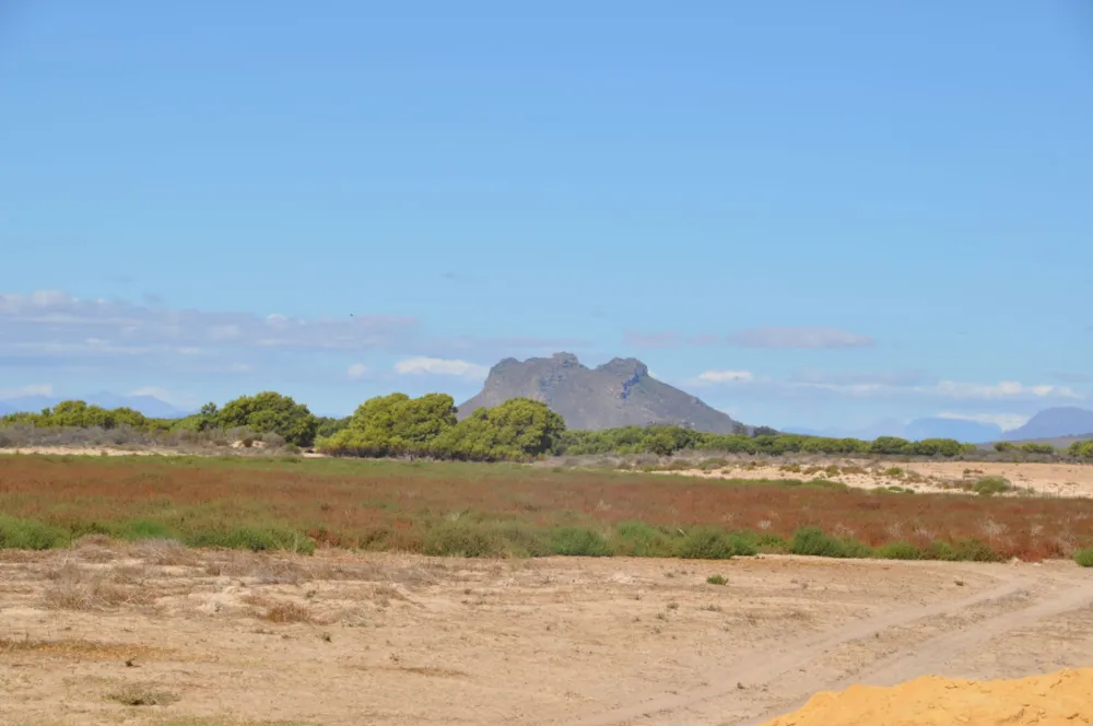 Mixed use farm sold in Dwarskersbos - LA1737300 Mixed use farm sold in Dwarskersbos - LA1737300