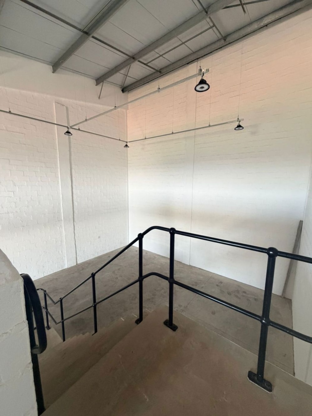 Commercial industrial property to rent in Shakas Head - 1BD1735694