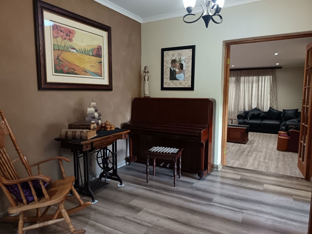 House for sale in Pioneer Park - 1NW1735600