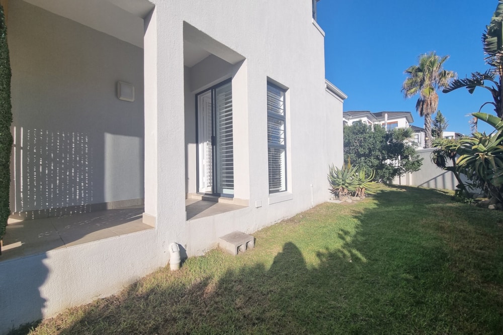 Studio apartment to rent in Big Bay - 1TV1735415