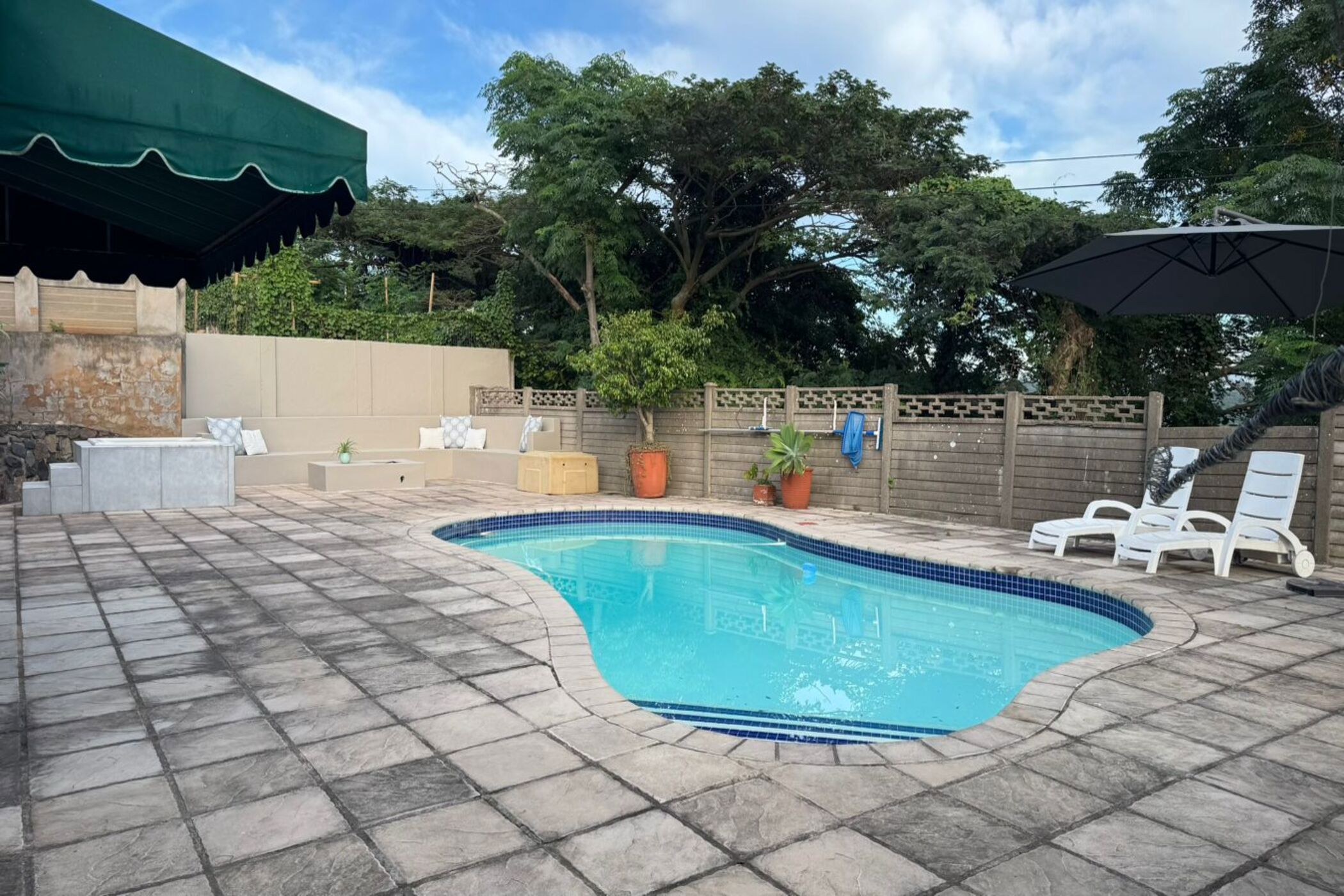 House for sale in Bluff - 1WB1735678