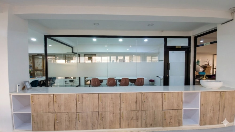 Commercial office to rent in Nairobi, Kenya - 3KE1735564
