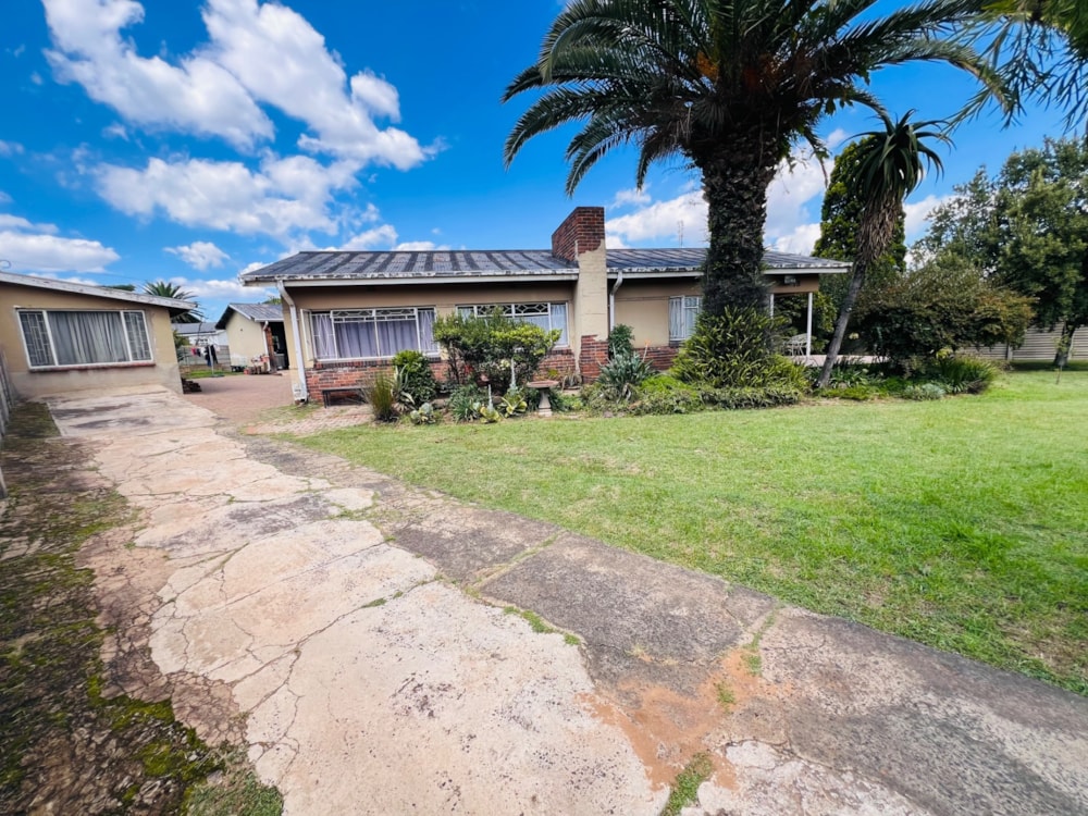 House for sale in Witbank Central (eMalahleni Central)  - 1WD1735648