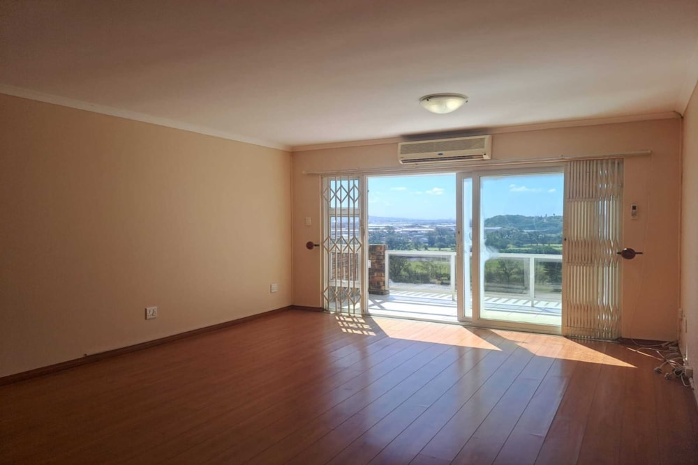 Apartment to rent in Athlone Park - 1WB1735667