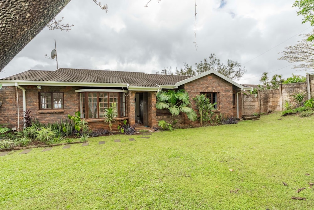 House for sale in Waterfall, Upper Highway - 1KF1735677