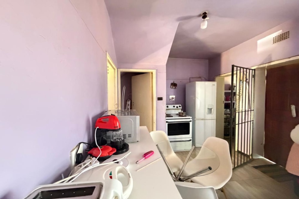 Double-storey apartment for sale in Tegela, Zimbabwe - 3ZB1735679