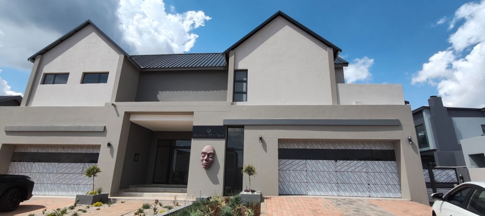 Security estate home for sale in Midstream Heights - CN1735696