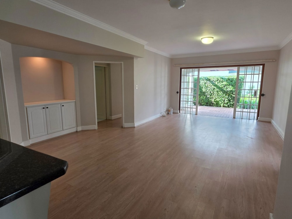 Apartment to rent in Saxonwold - JBL1735808