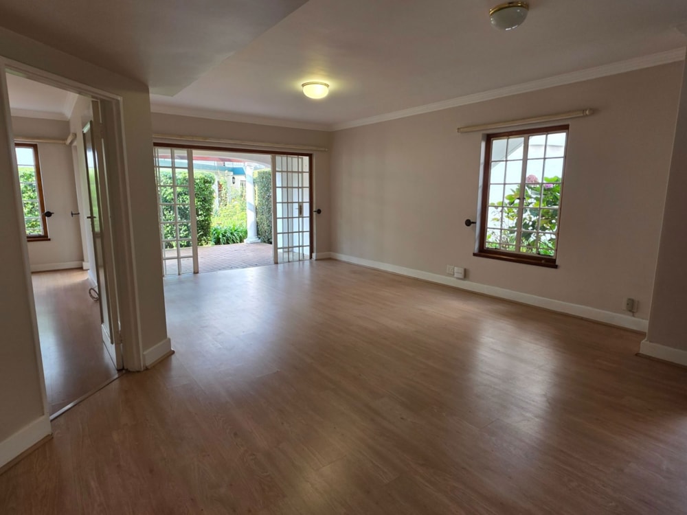 Apartment to rent in Saxonwold - JBL1735808