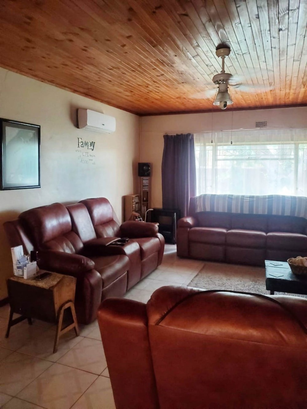 House for sale in Jwaneng, Southern District, Botswana - 3BO1735806