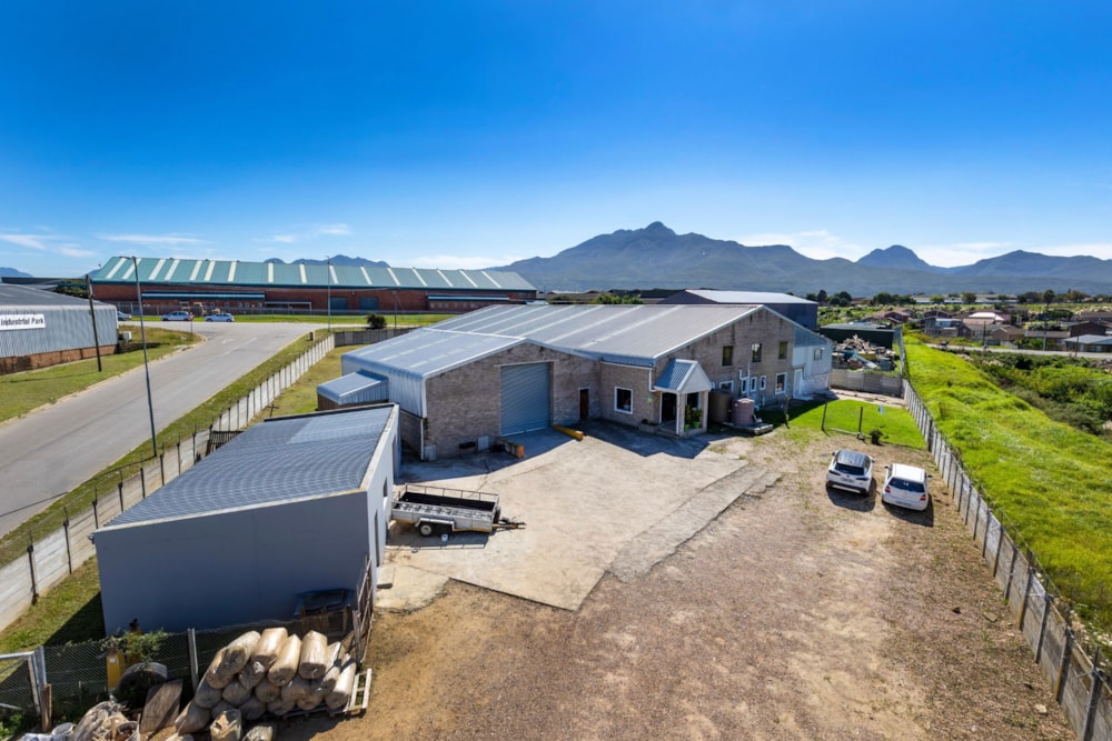 Commercial industrial property for sale in George - GEO1736344