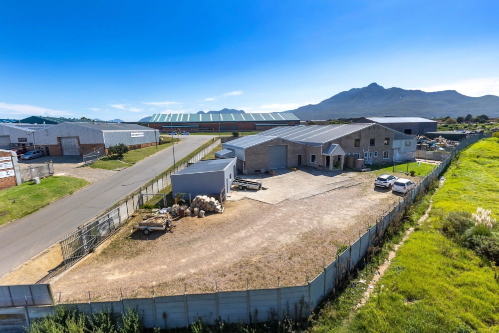 Commercial industrial property for sale in George - GEO1736344