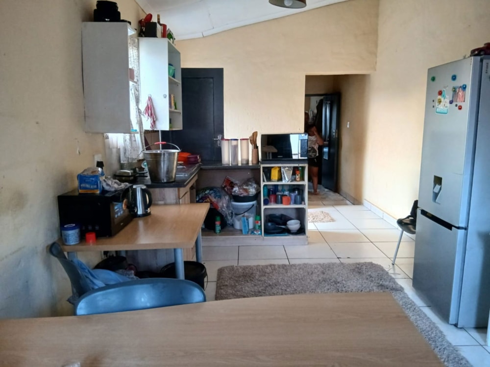 House for sale in Selection Park - 1SP1735742