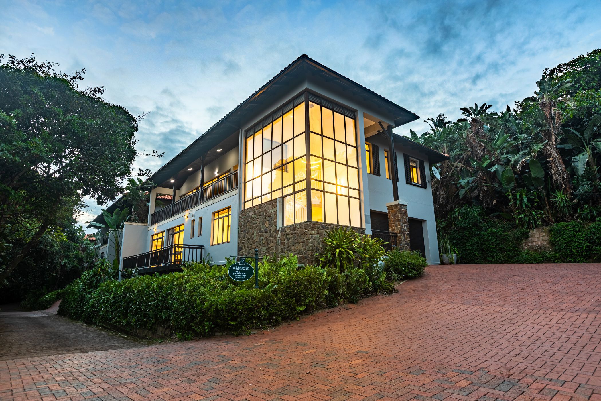 Townhouse for sale in Zimbali Estate - 1BD1735770