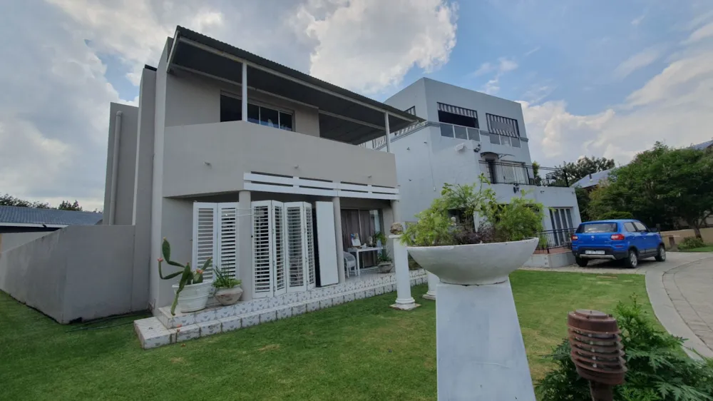 Double-storey house for sale in Vaal Marina, Gauteng - 1VT1735846