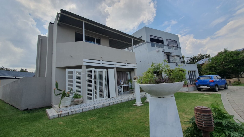 Double-storey house for sale in Vaal Marina, Gauteng - 1VT1735846