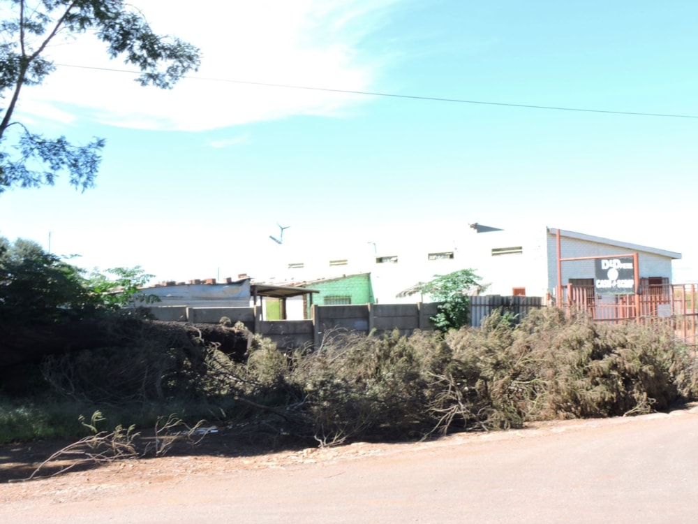 Commercial industrial property for sale in Koster - 1RU1735851