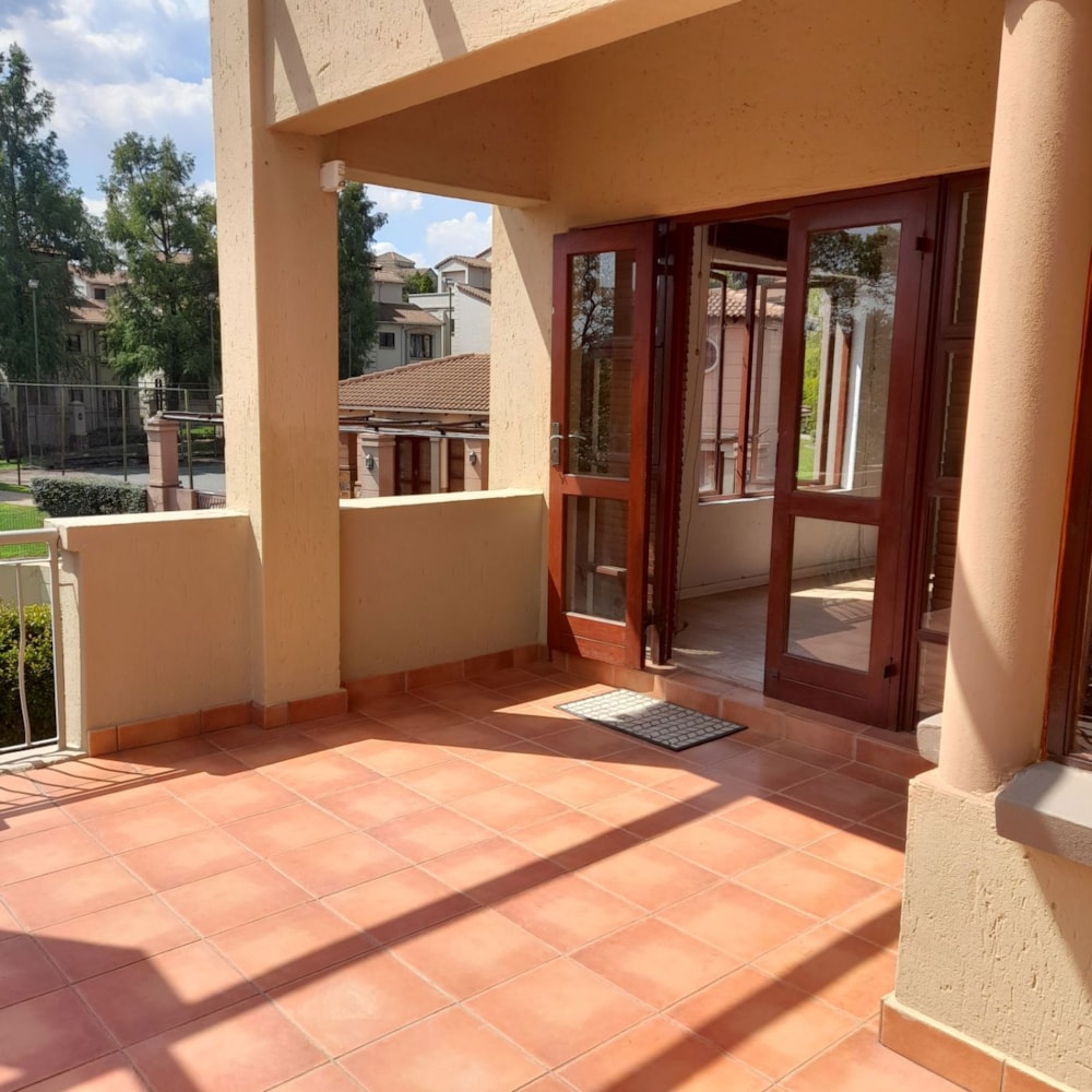Apartment to rent in Douglasdale - FYL1735883