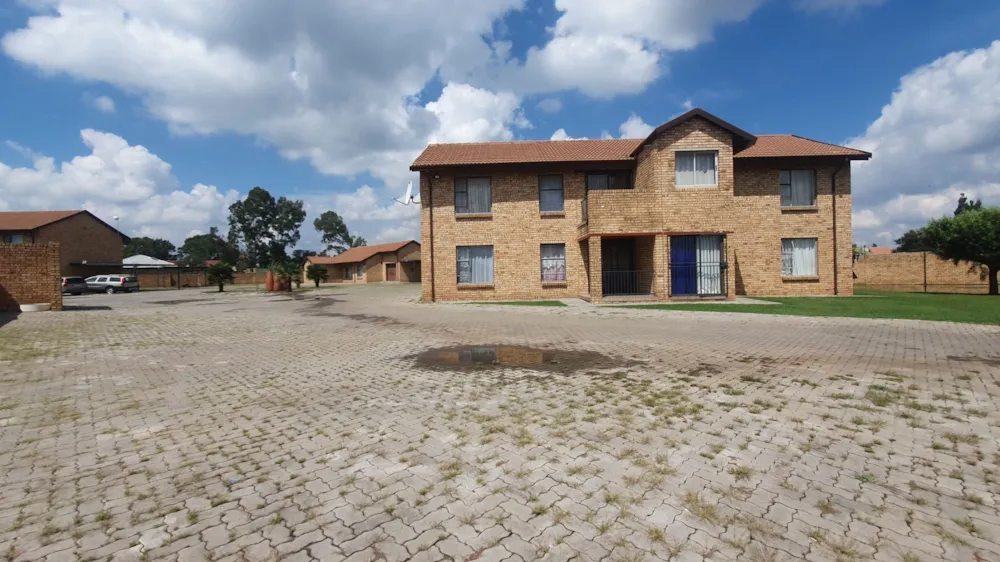 Apartment for sale in Riversdale, Meyerton - 1VT1736253 Apartment for sale in Riversdale, Meyerton - 1VT1736253