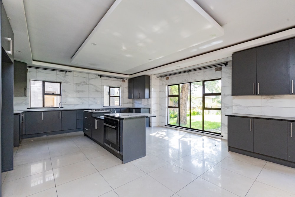 Security estate home for sale in Arlington, Zimbabwe - 3ZB1735890