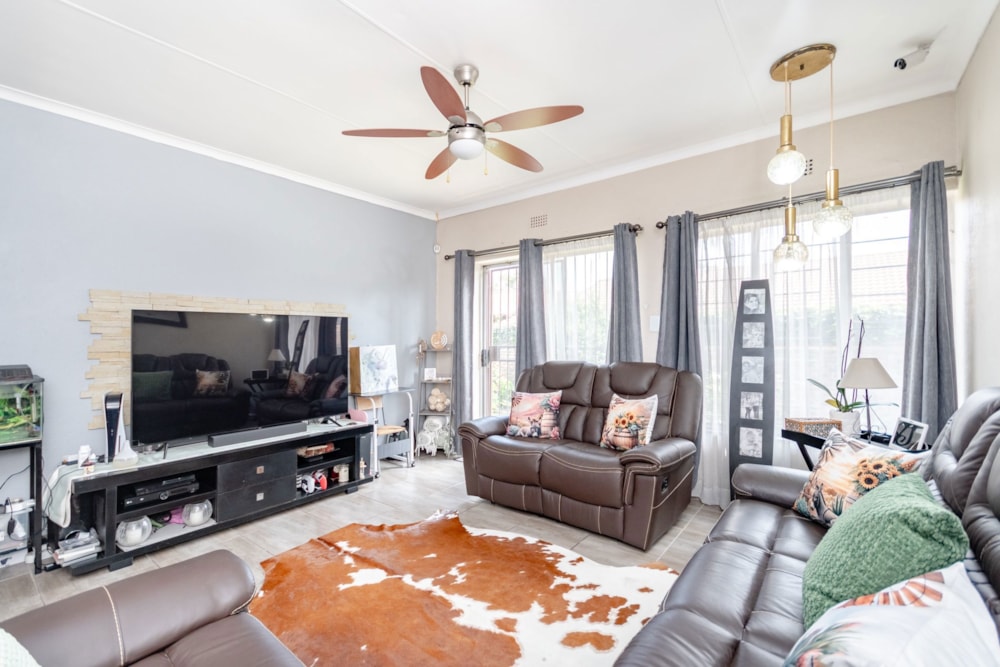 Townhouse for sale in Birchleigh North - KTP1736004 Townhouse for sale in Birchleigh North - KTP1736004