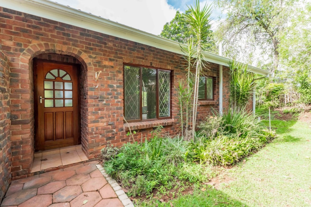 House for sale in Waterfall, Upper Highway - 1KF1735931 House for sale in Waterfall, Upper Highway - 1KF1735931