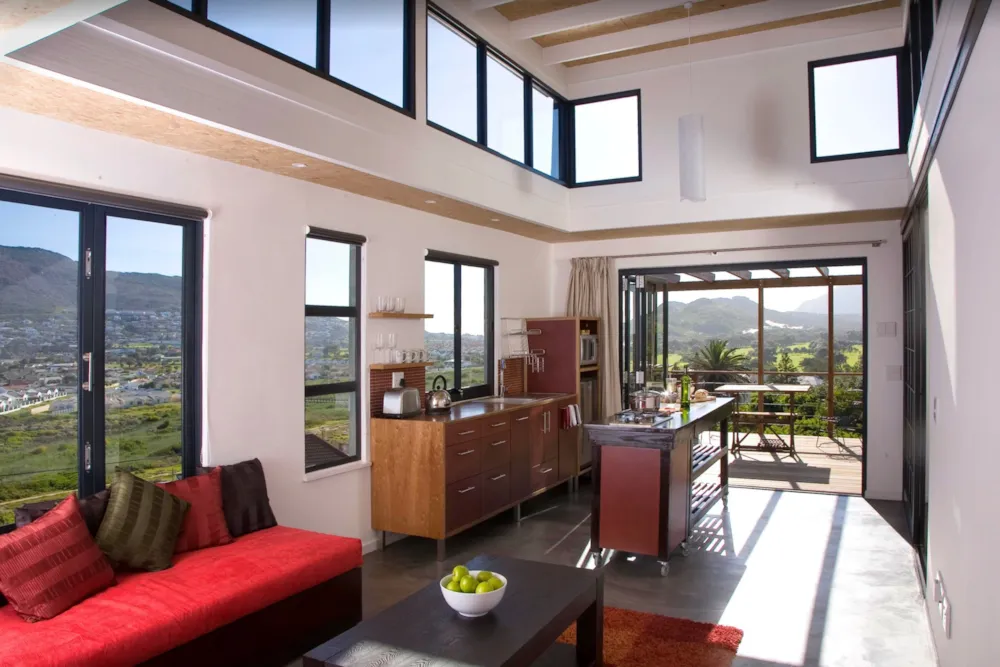 House let in Clovelly, Cape Town - FHL1740867 House let in Clovelly, Cape Town - FHL1740867